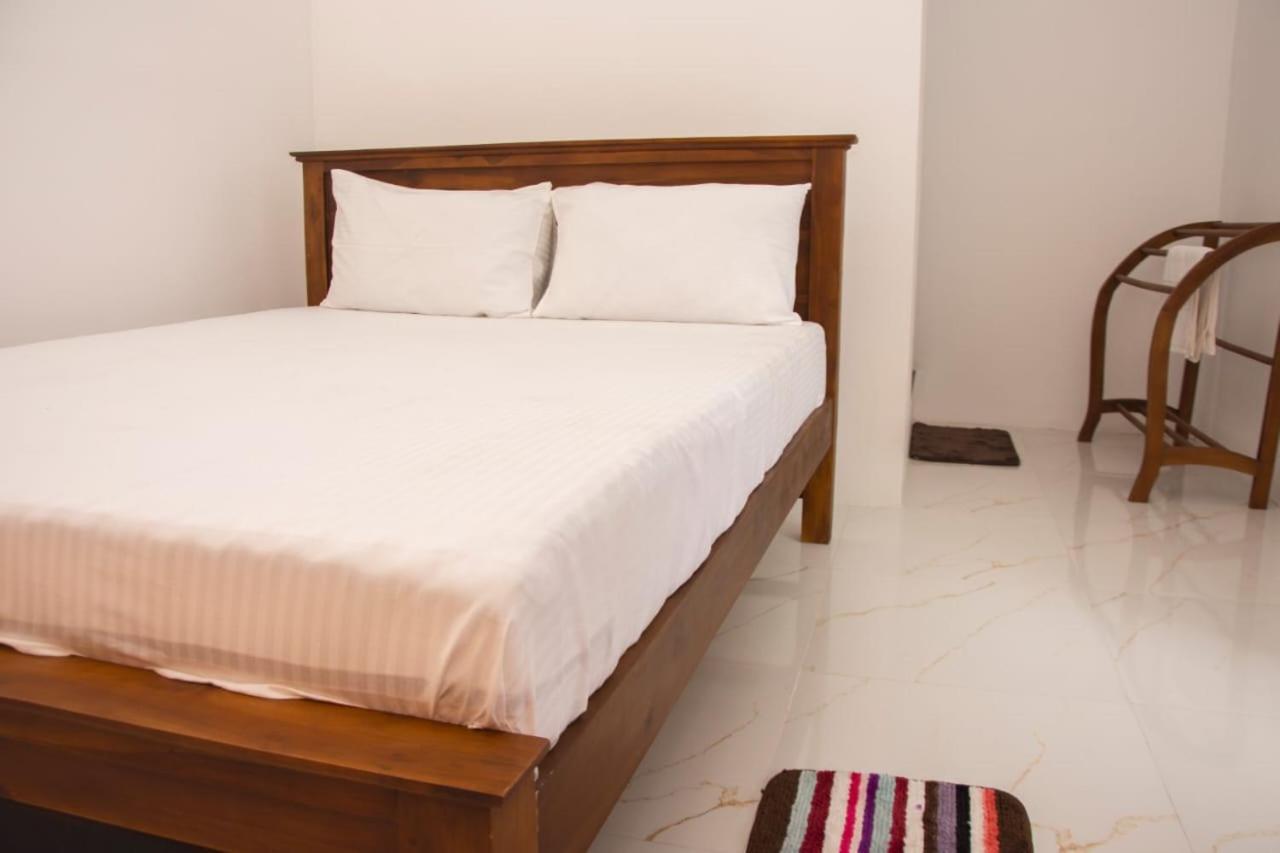 Sanmi Airport Resort Katunayake Exterior photo