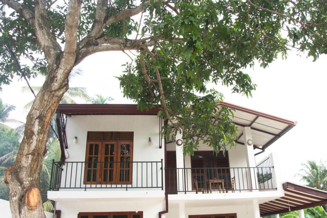 Sanmi Airport Resort Katunayake Exterior photo